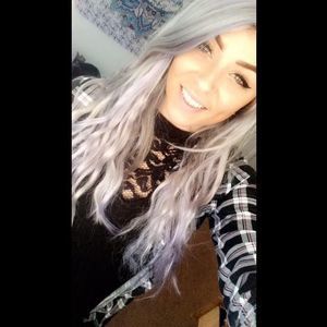 Meet your Posher, Kayla